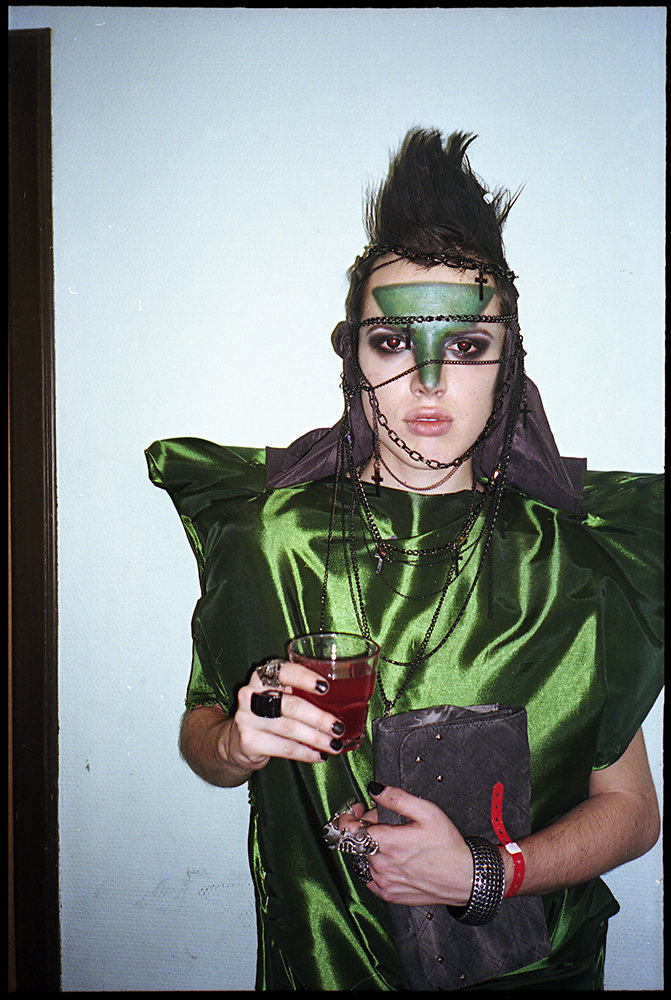 img053-1.jpg